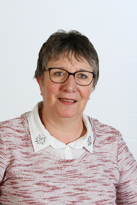 8   Marie Claude Latteux